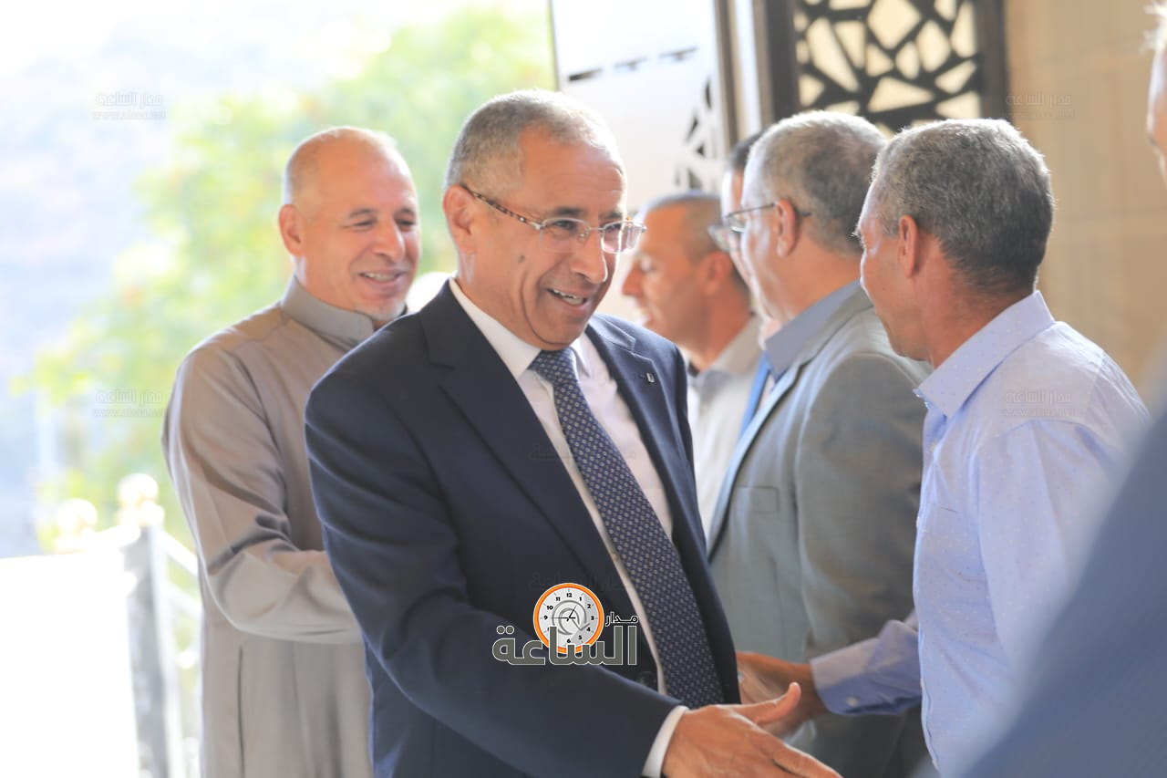 Madar Al-Saa Images 0.9103845449070628