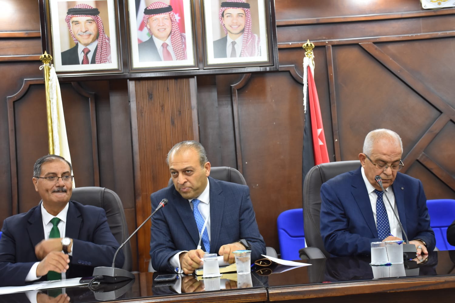 Madar Al-Saa Images 0.047905526562160294