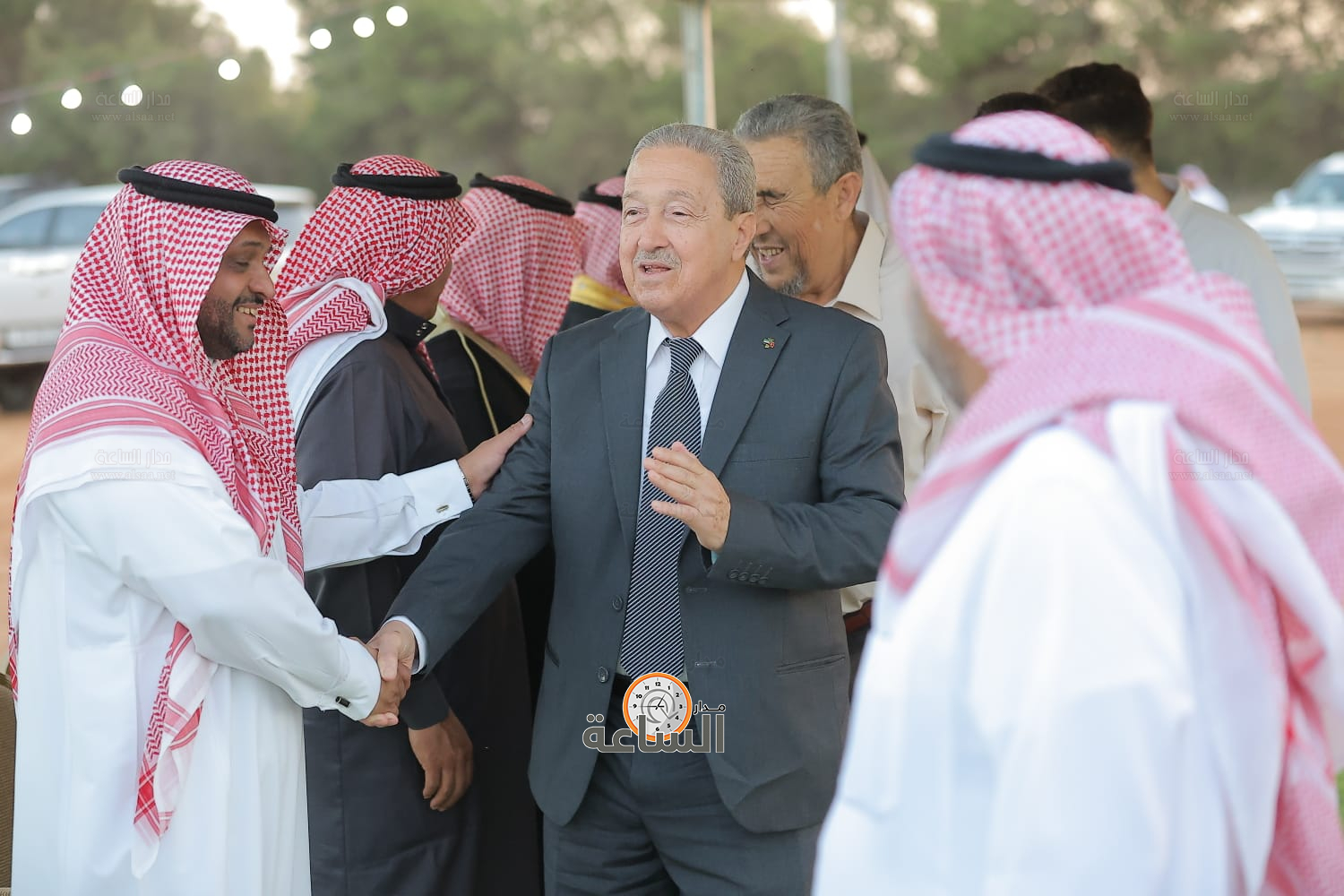 Madar Al-Saa Images 0.016725085674643814