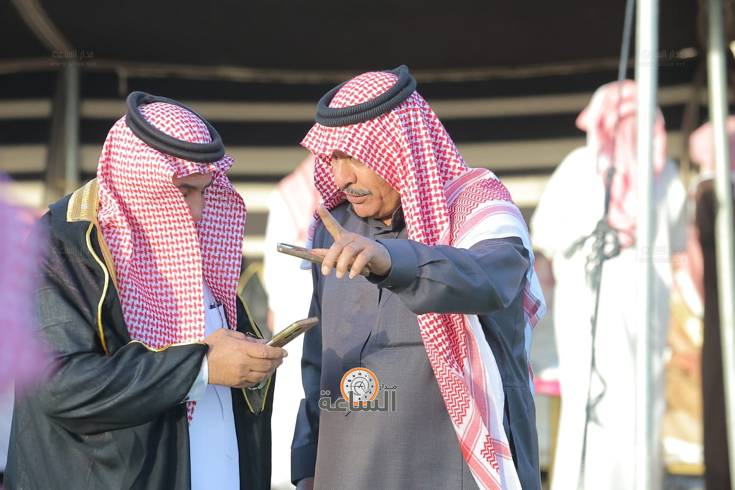 Madar Al-Saa Images 0.41171335124641695