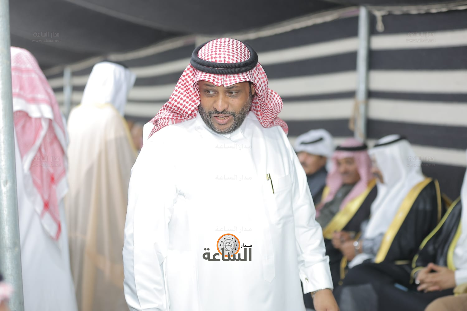 Madar Al-Saa Images 0.094548936434379