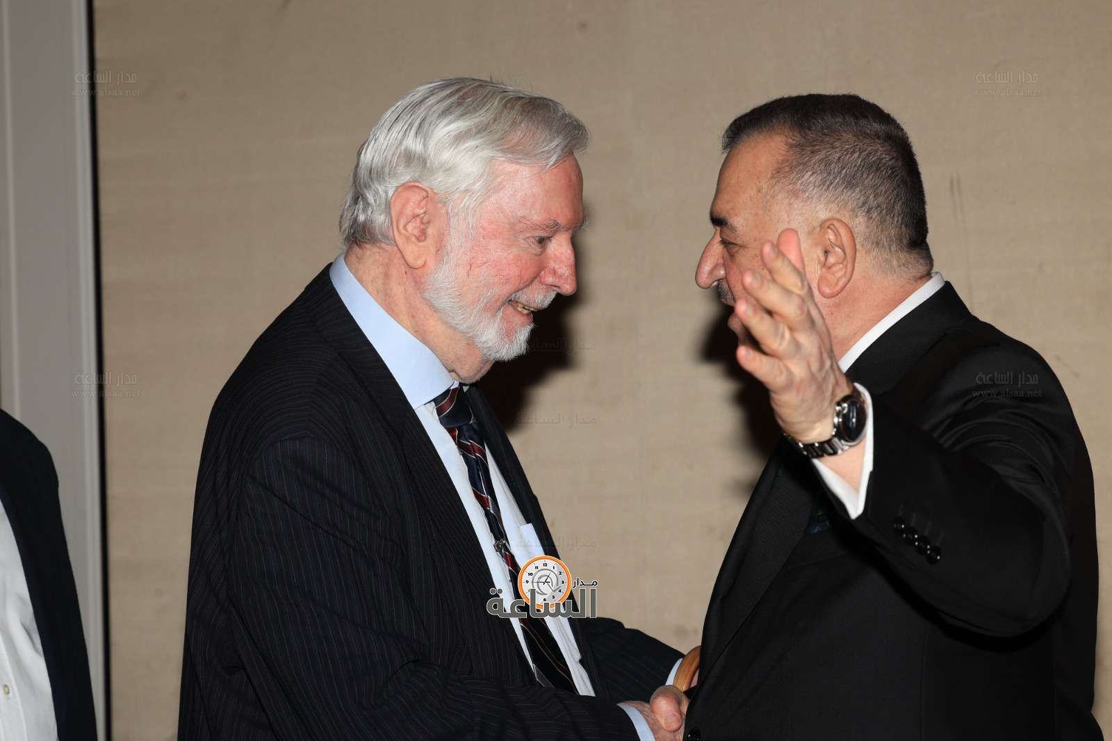 Madar Al-Saa Images 0.4170298312583295