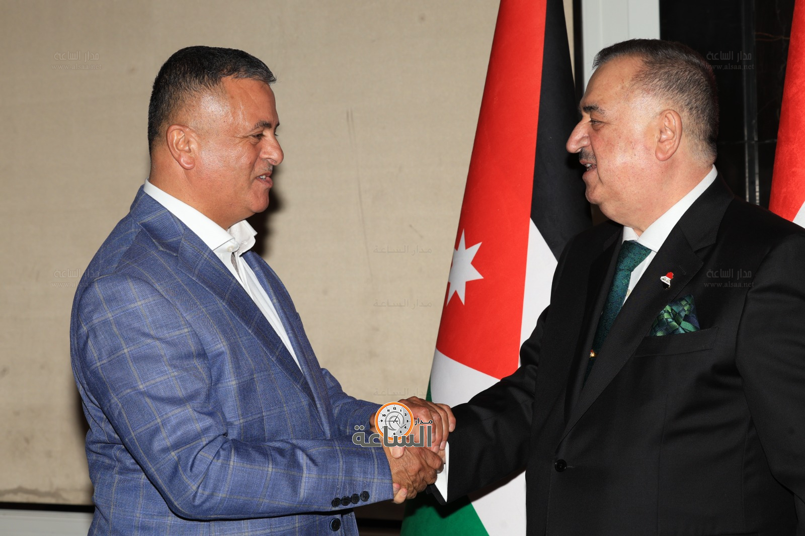 Madar Al-Saa Images 0.6010265607162879