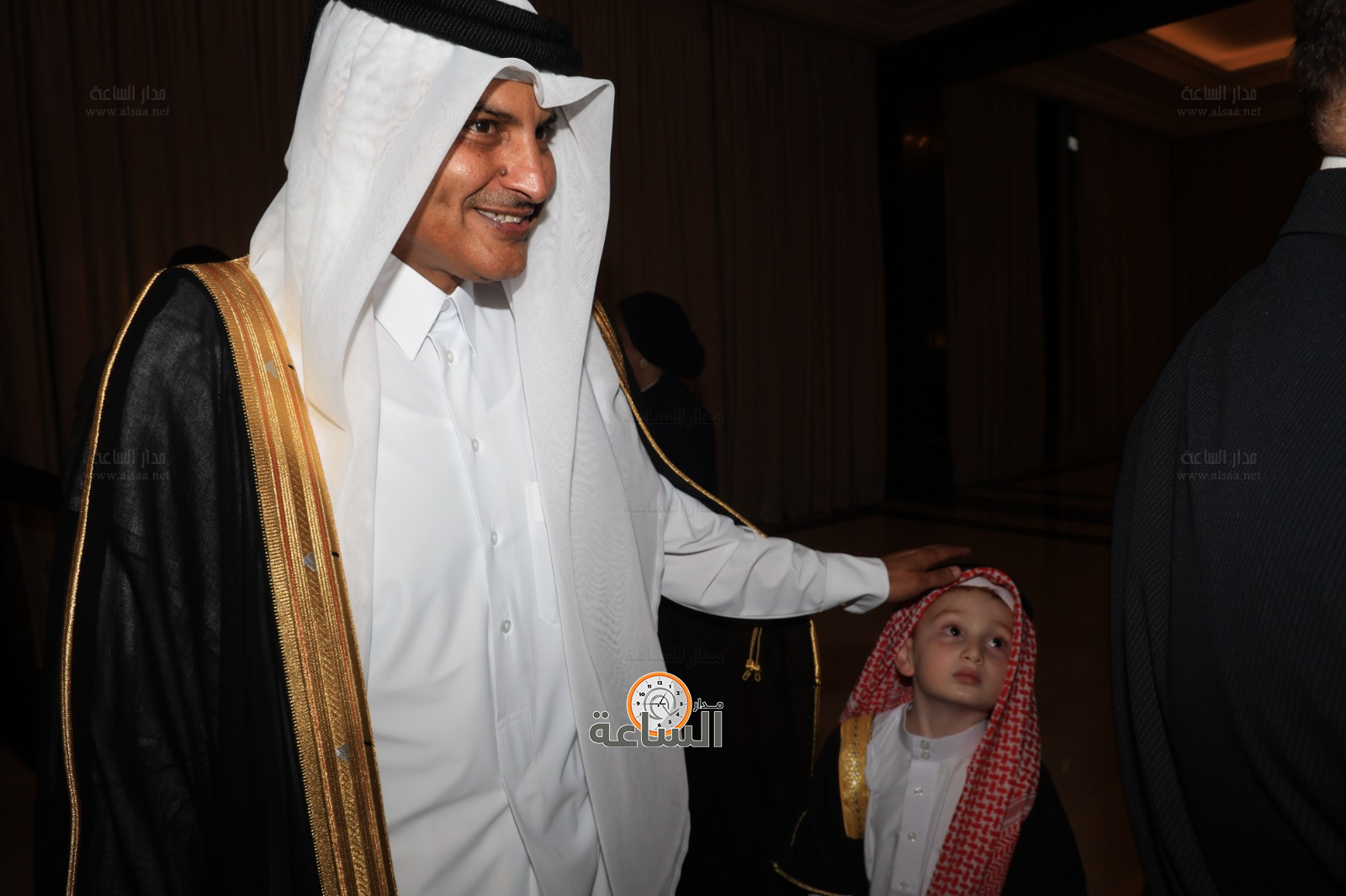 Madar Al-Saa Images 0.3908077807753628