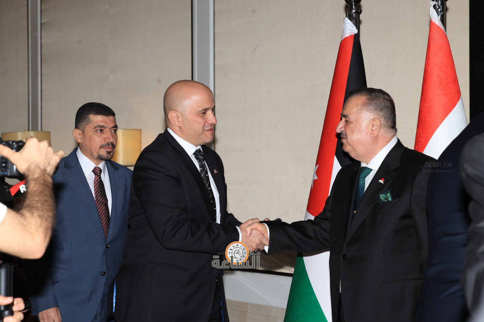 Madar Al-Saa Images 0.97469991390843