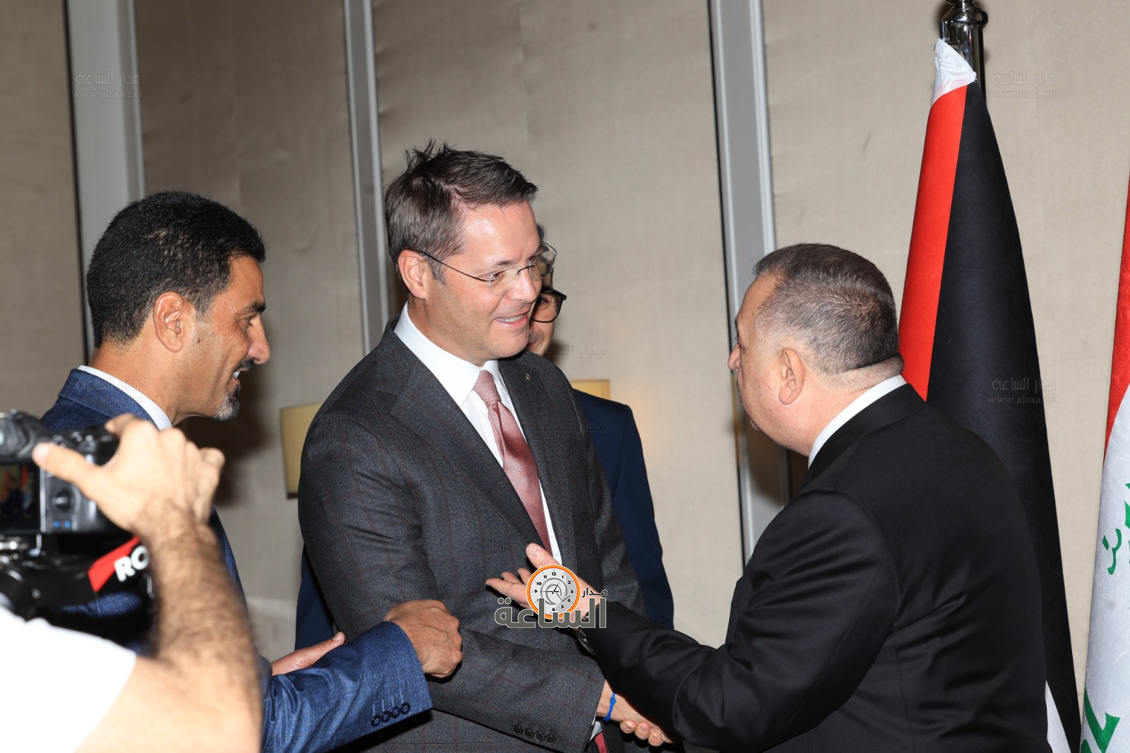 Madar Al-Saa Images 0.4740145806027829