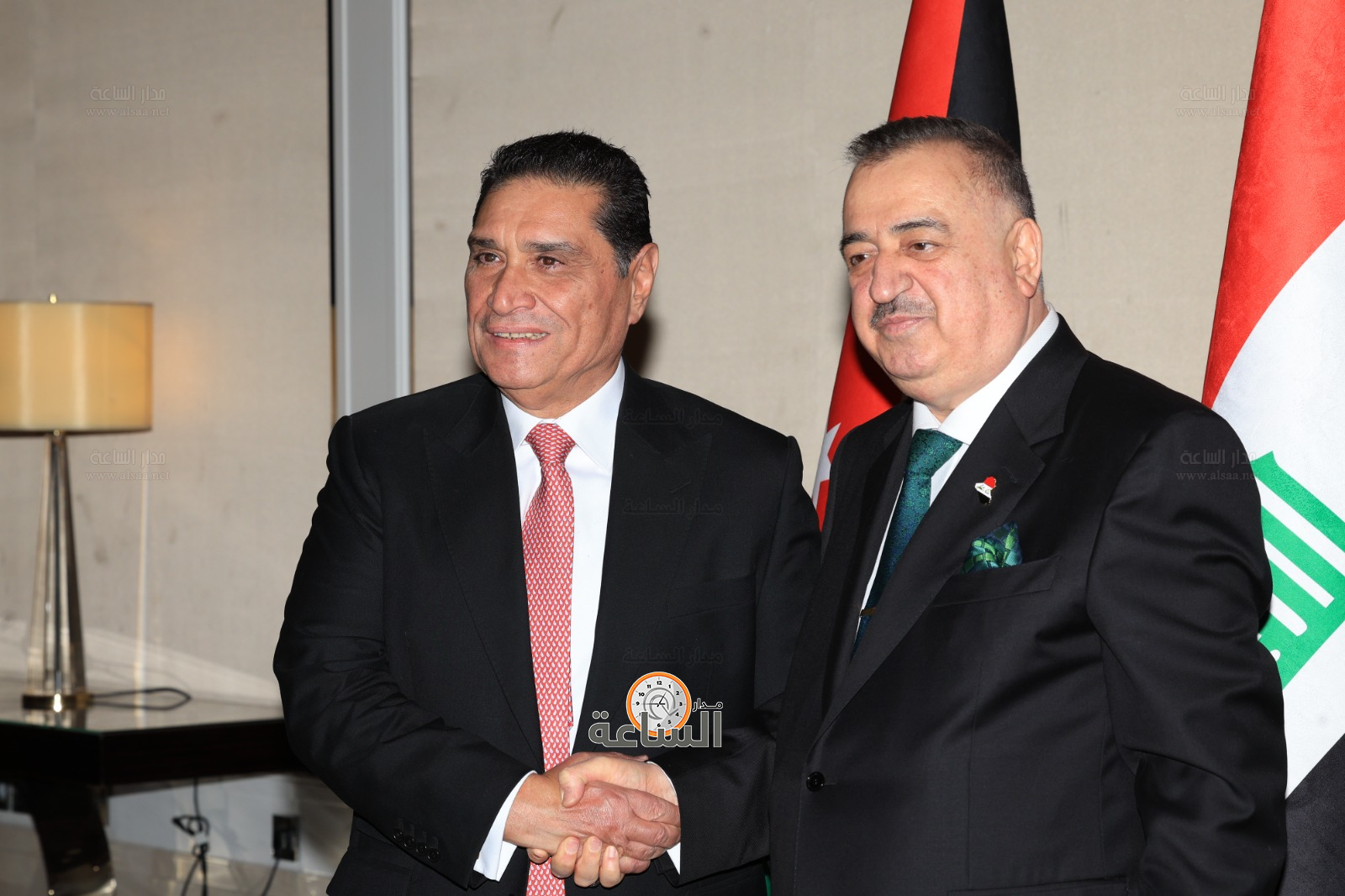 Madar Al-Saa Images 0.00009981408645598489