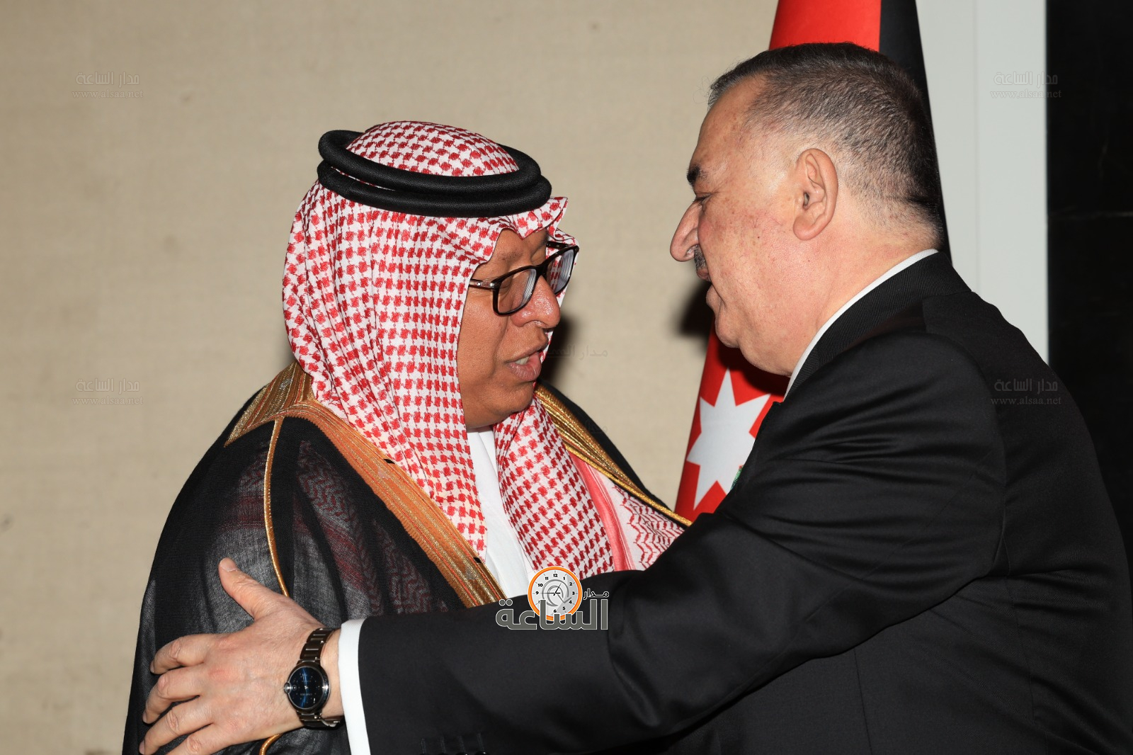 Madar Al-Saa Images 0.08457522886350588