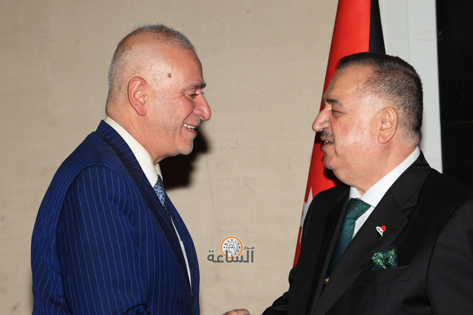 Madar Al-Saa Images 0.39812348999432146