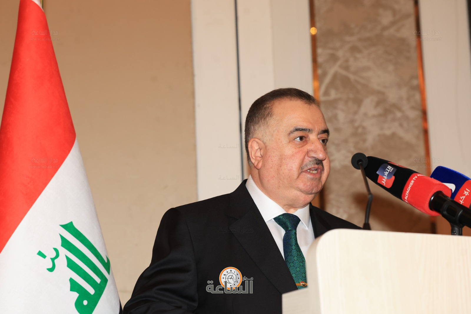 Madar Al-Saa Images 0.03234343902685788