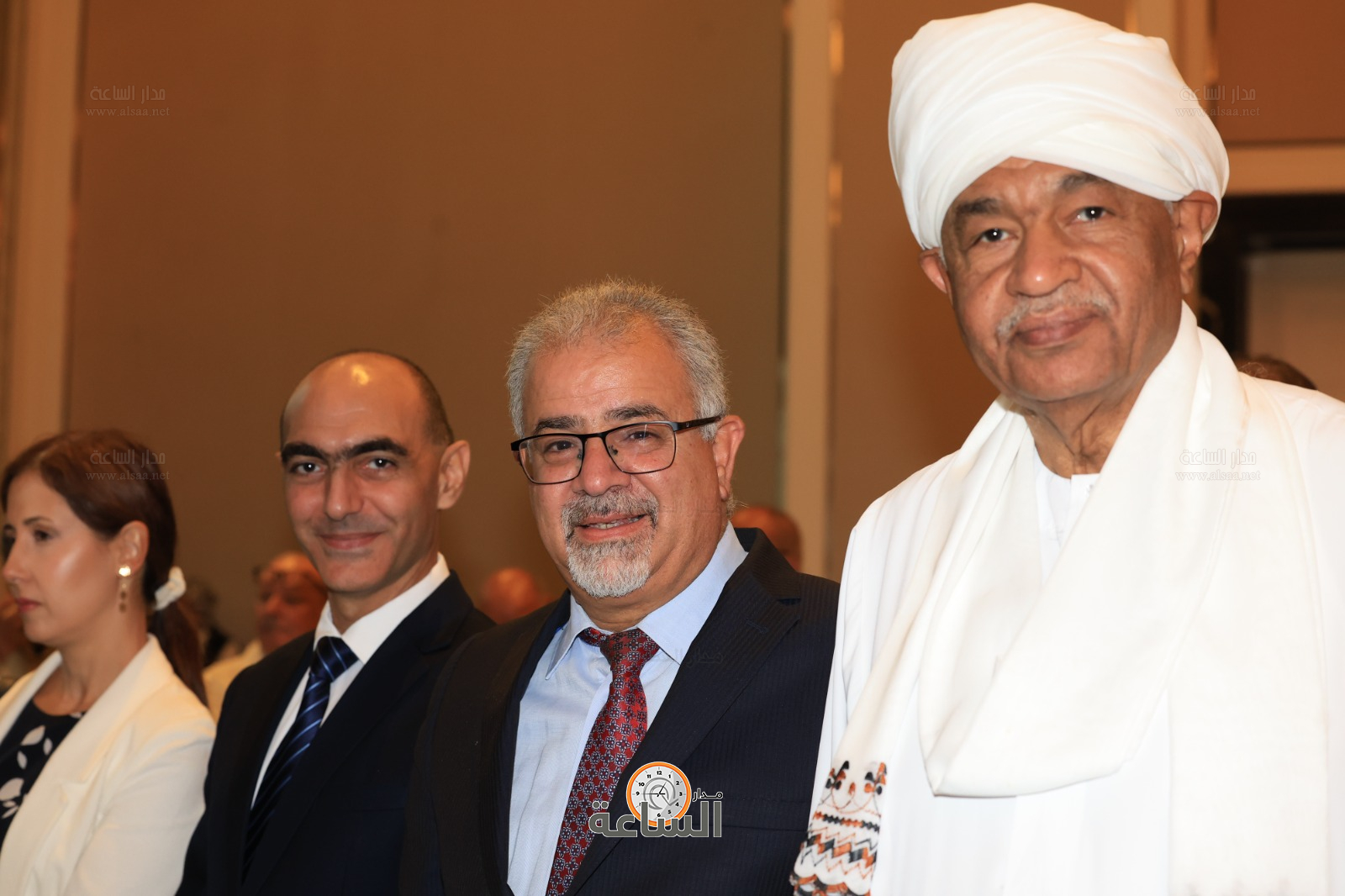 Madar Al-Saa Images 0.8648038728426282