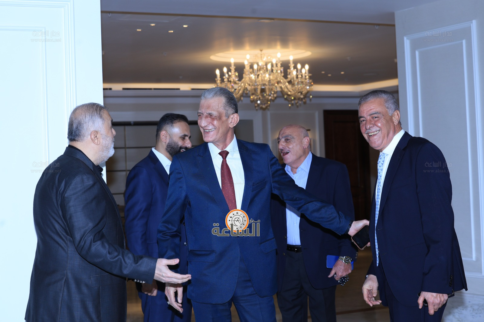 Madar Al-Saa Images 0.3342595466943665