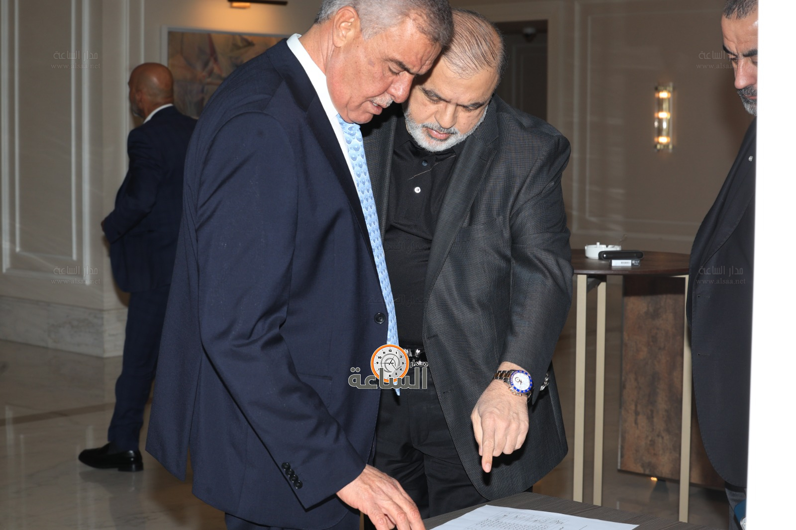 Madar Al-Saa Images 0.9548595178933338