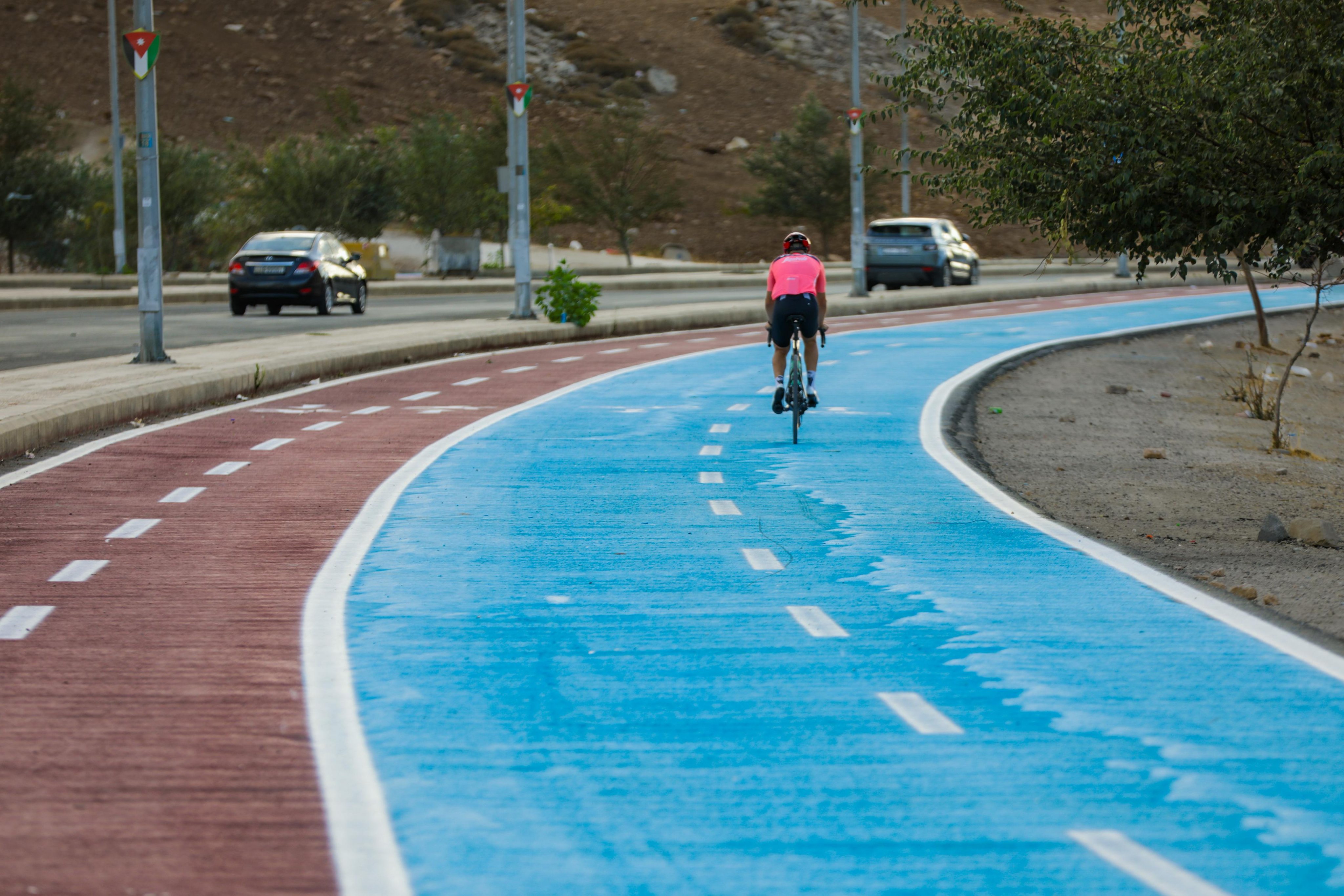 Madar Al-Saa Images 0.6040040189852007