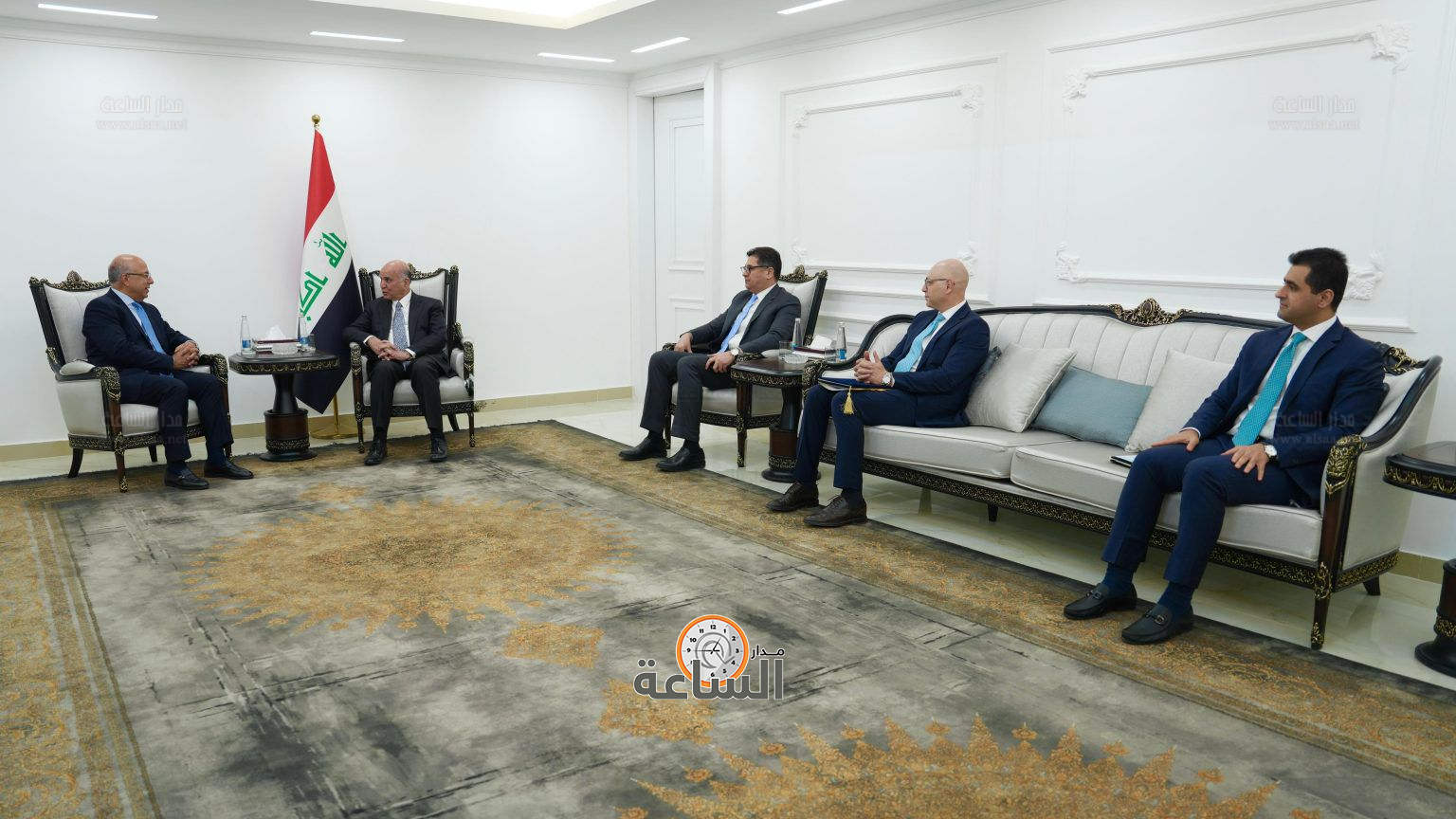 Madar Al-Saa Images 0.10547449051614621