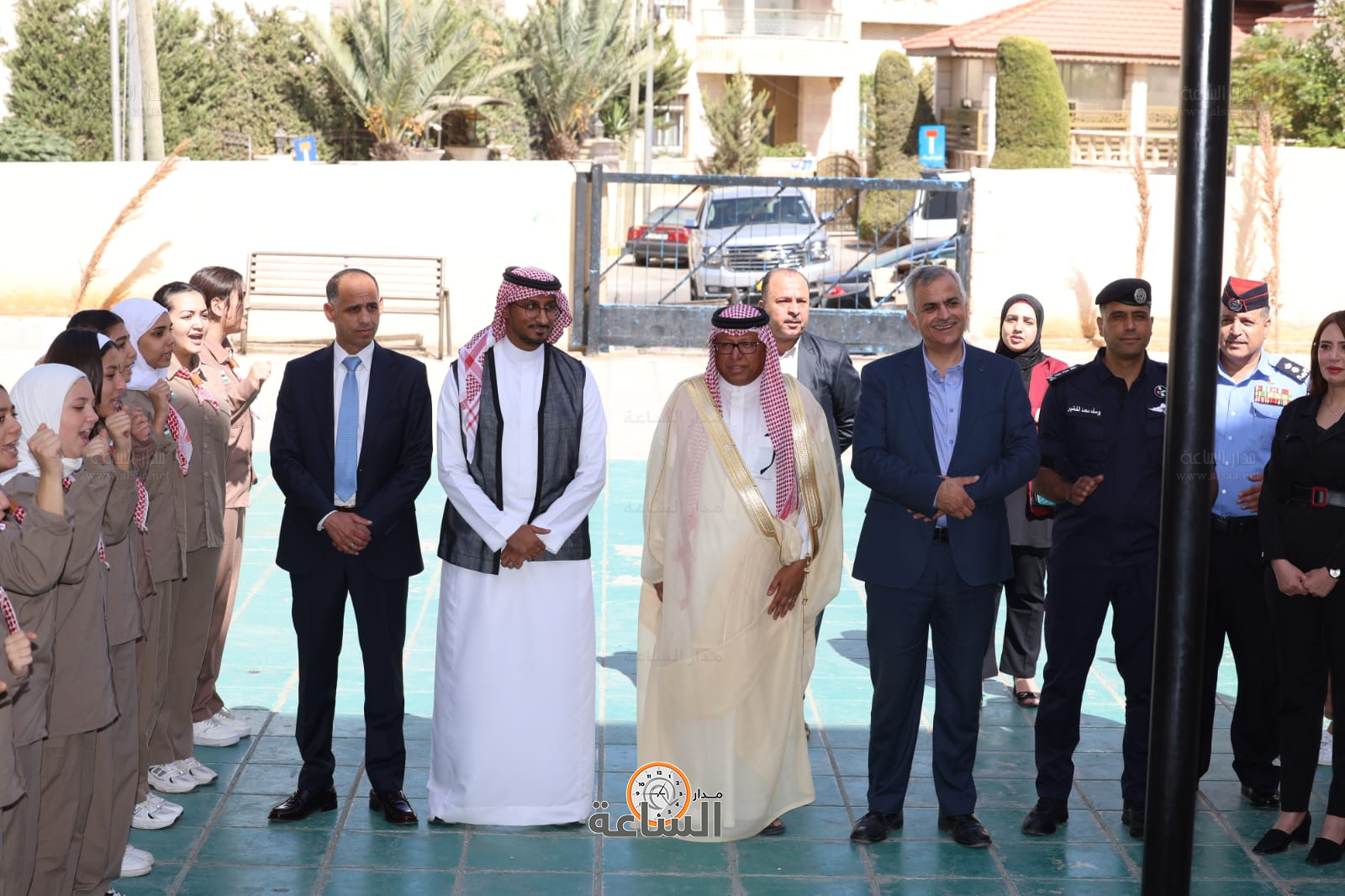 Madar Al-Saa Images 0.022217993029767236