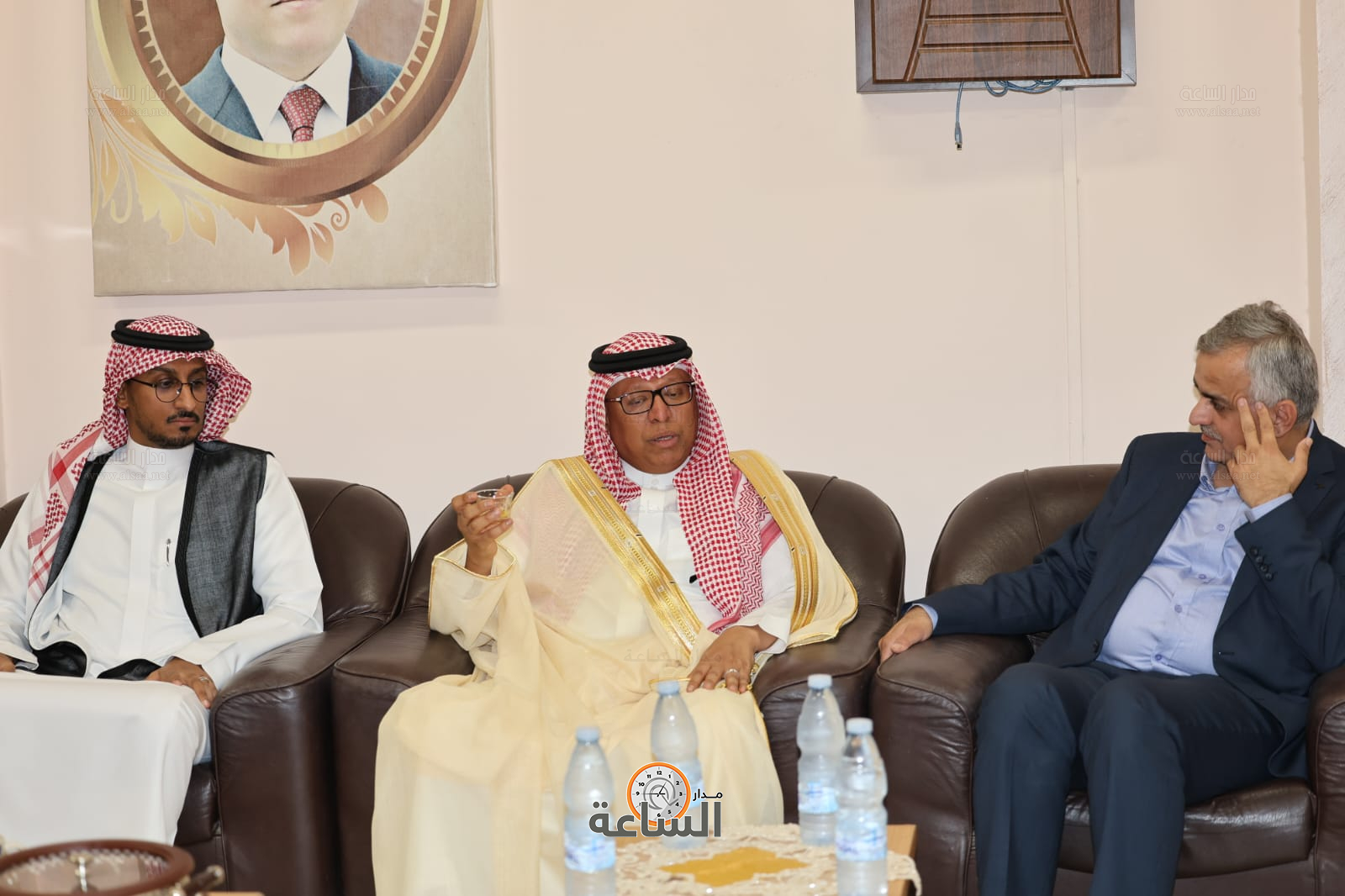 Madar Al-Saa Images 0.8657057372346325