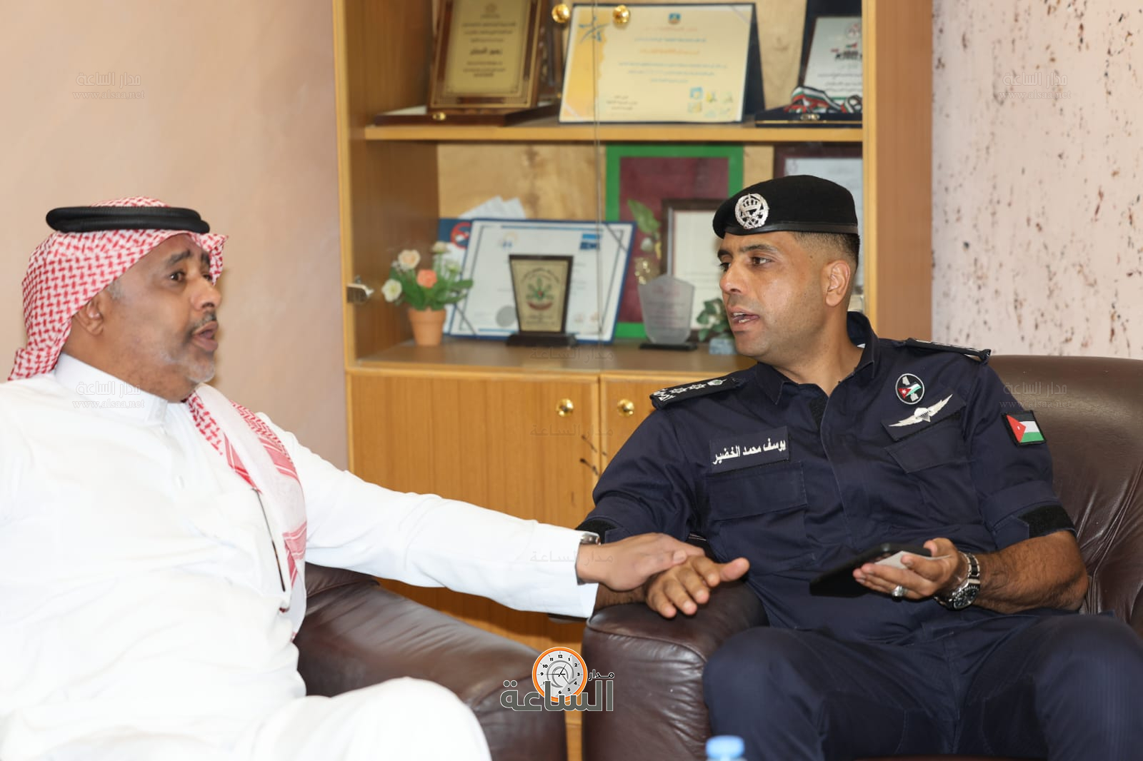 Madar Al-Saa Images 0.3865332173707168