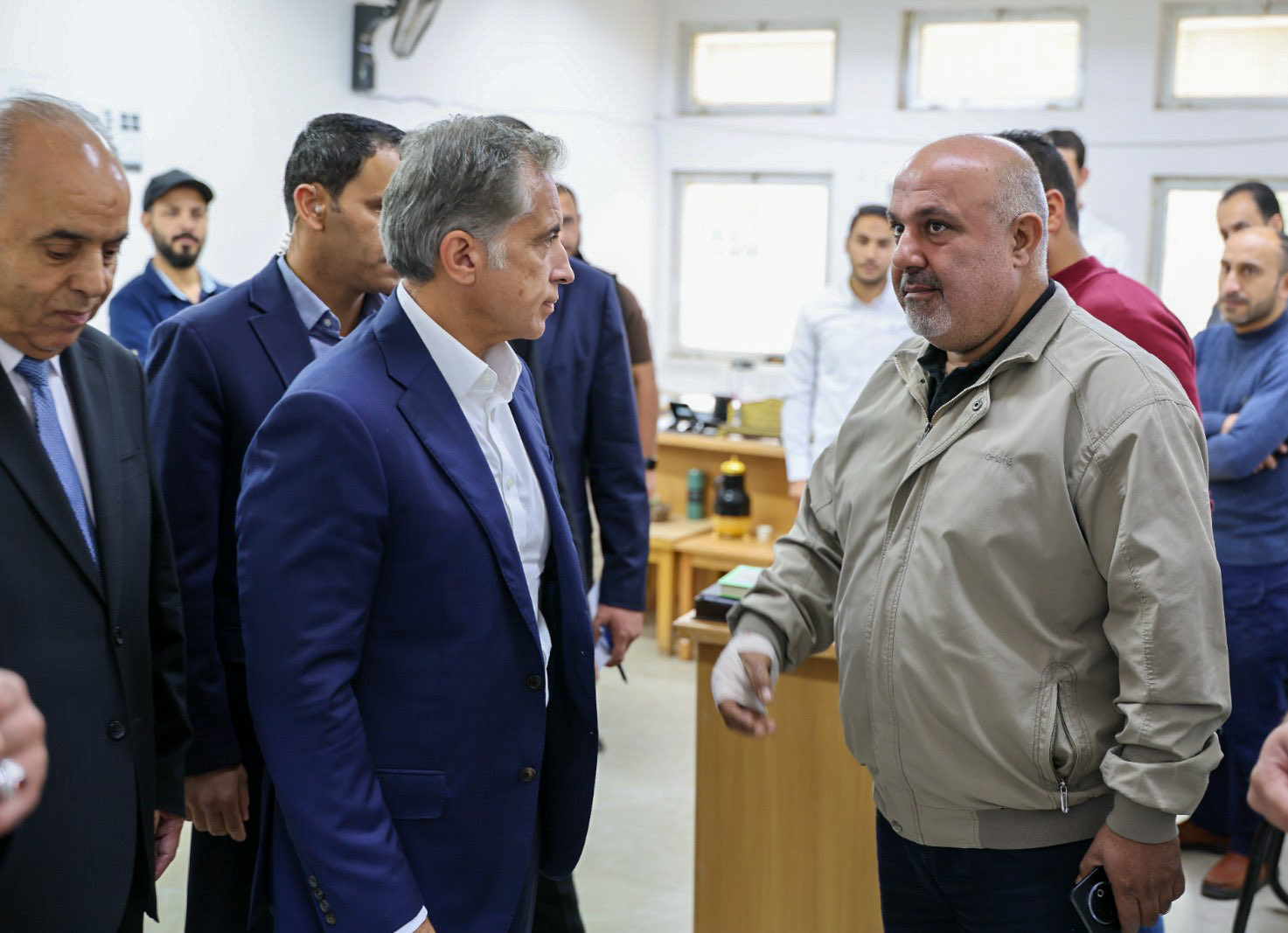 Madar Al-Saa Images 0.3112567304171201