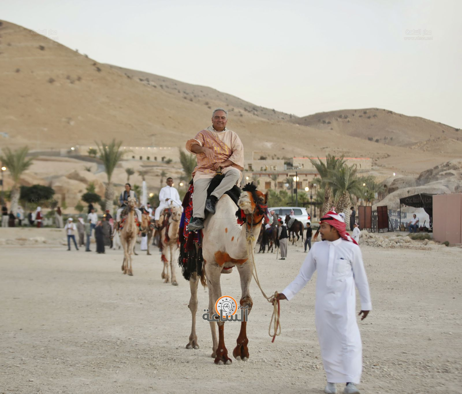 Madar Al-Saa Images 0.5691900981529548