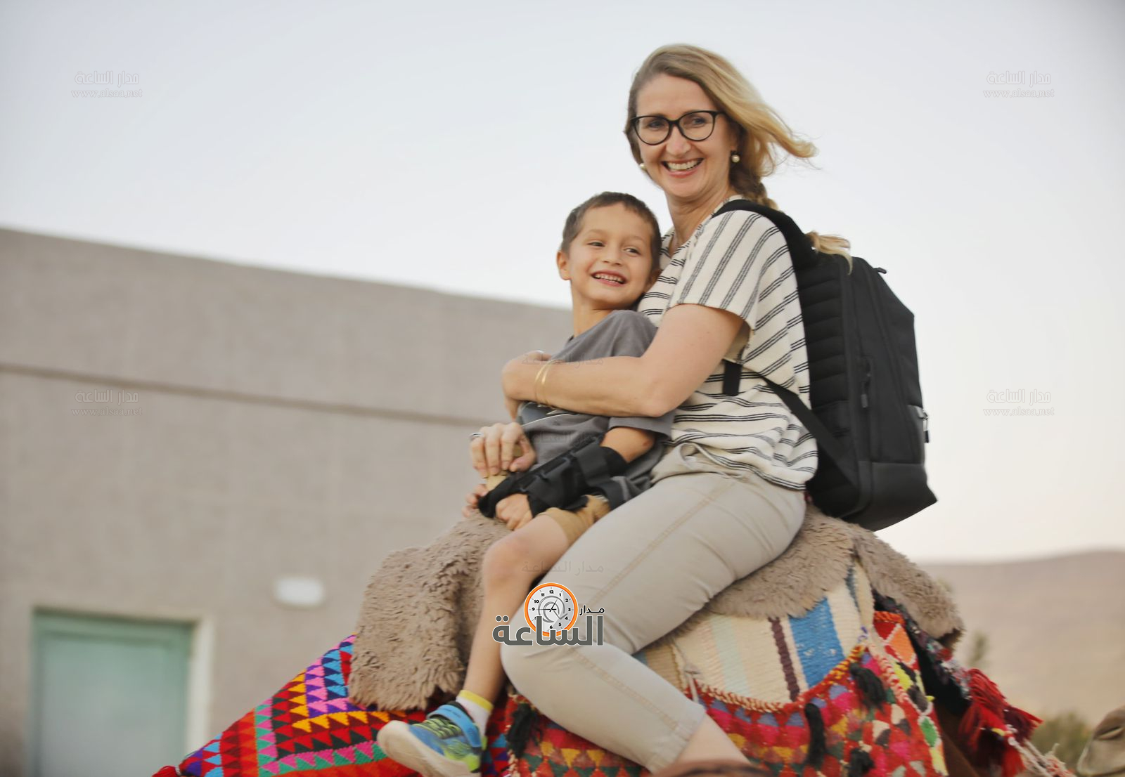 Madar Al-Saa Images 0.9805664115206787