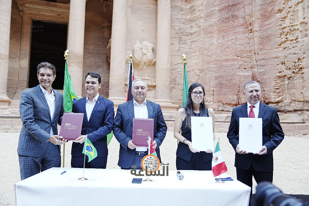 Madar Al-Saa Images 0.2770005040450647