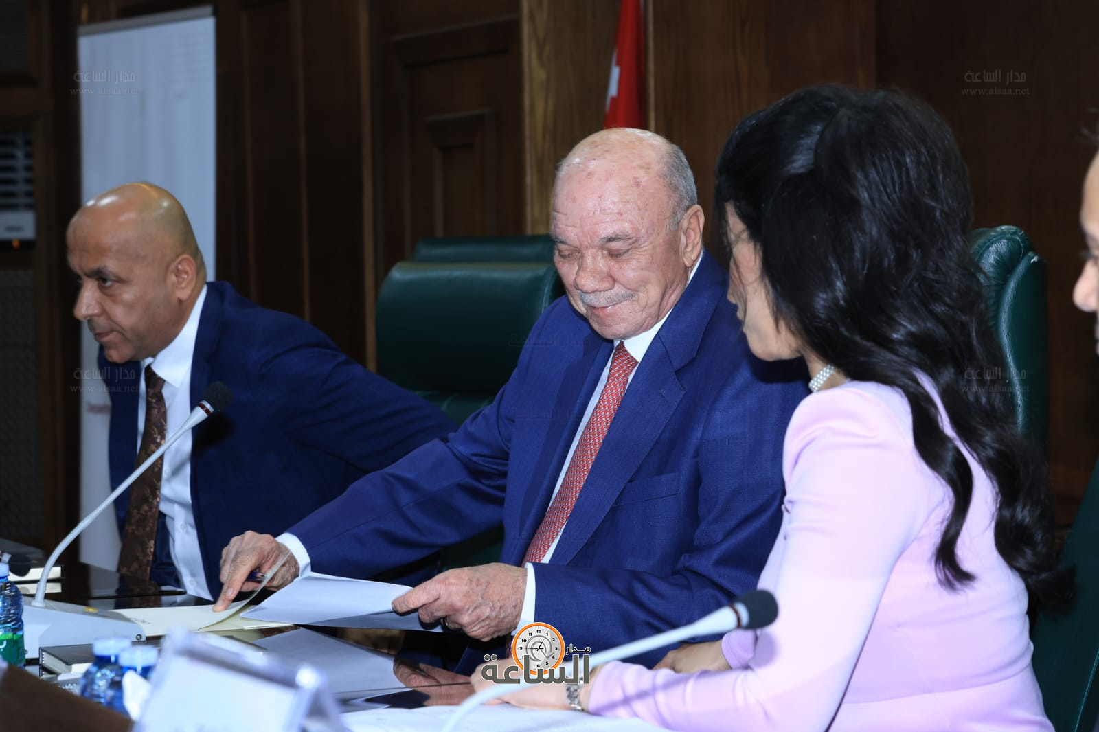 Madar Al-Saa Images 0.9100867441476239