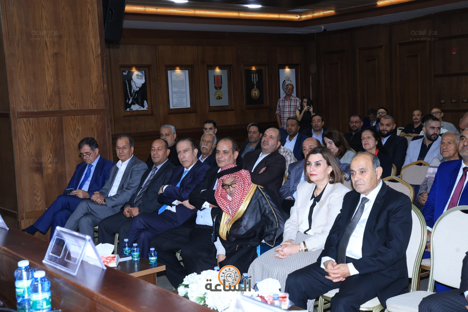 Madar Al-Saa Images 0.18334998591646234