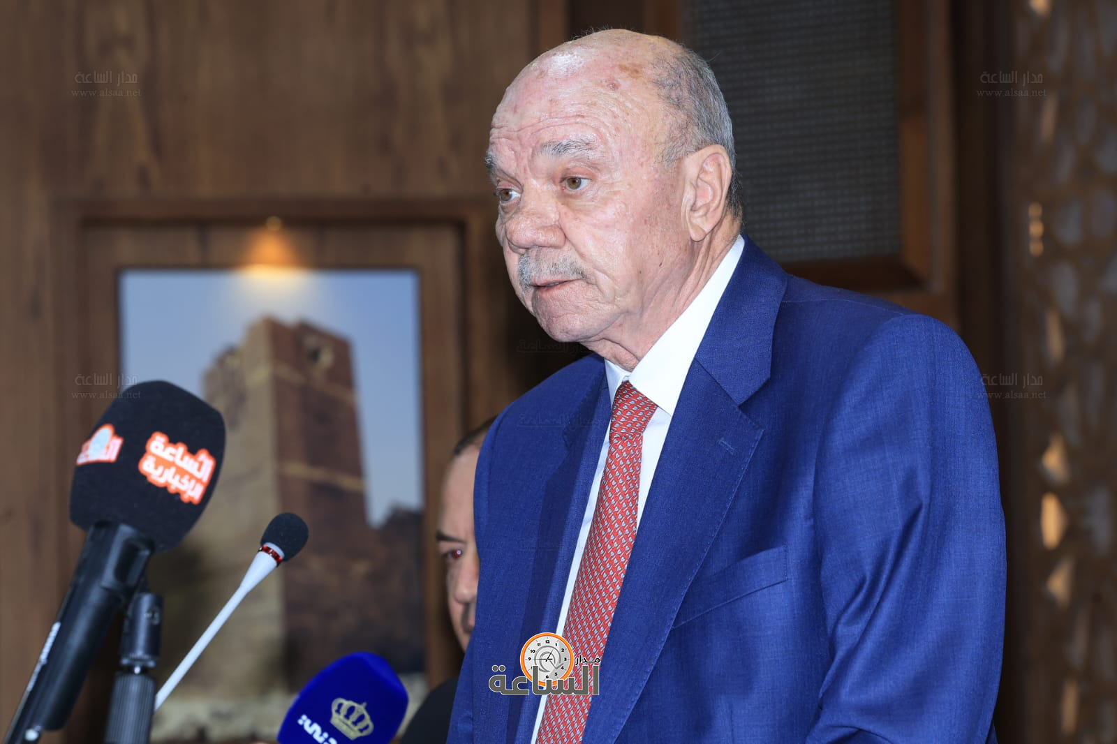 Madar Al-Saa Images 0.4867583598493318