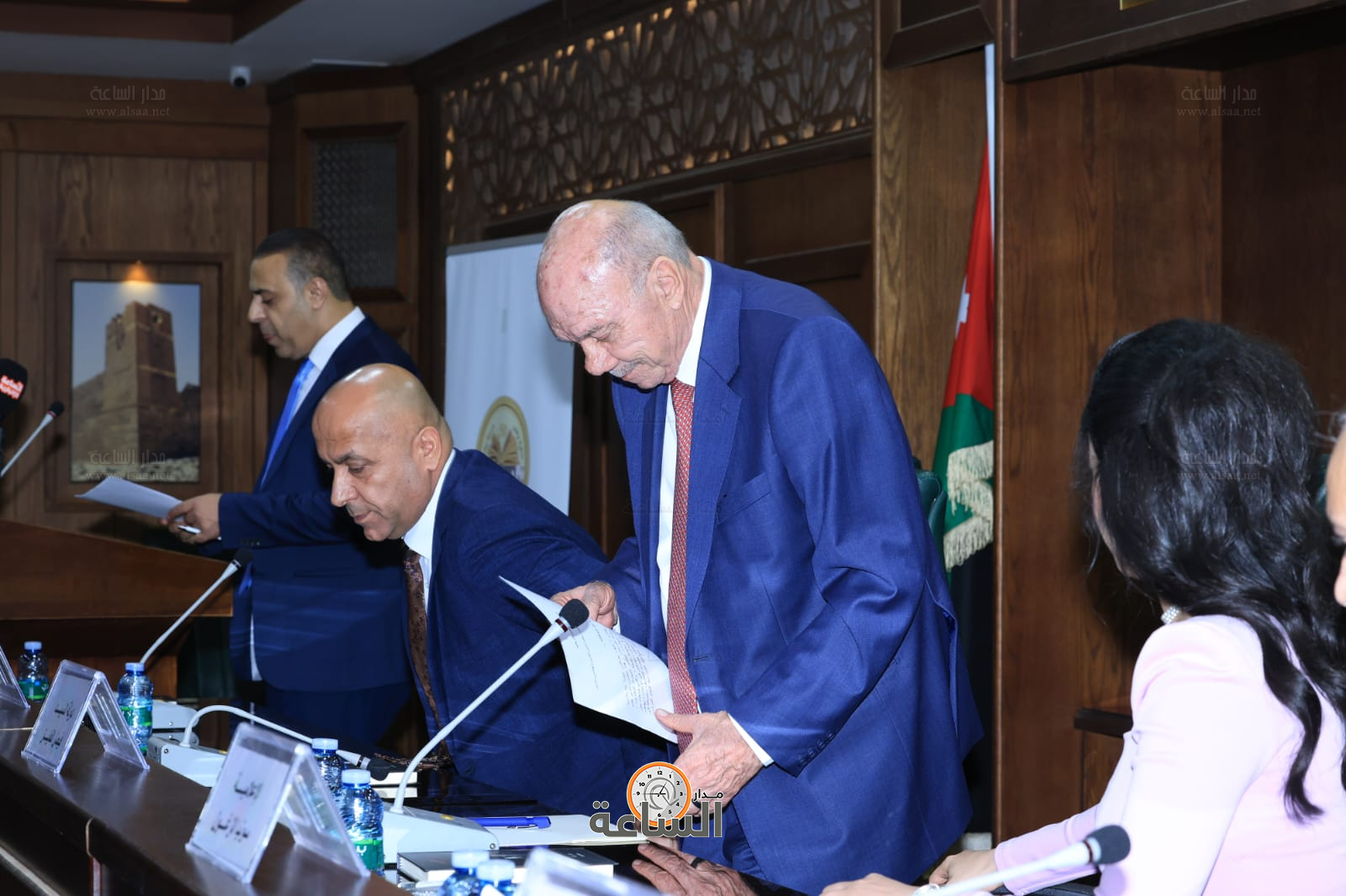 Madar Al-Saa Images 0.32573137985737943