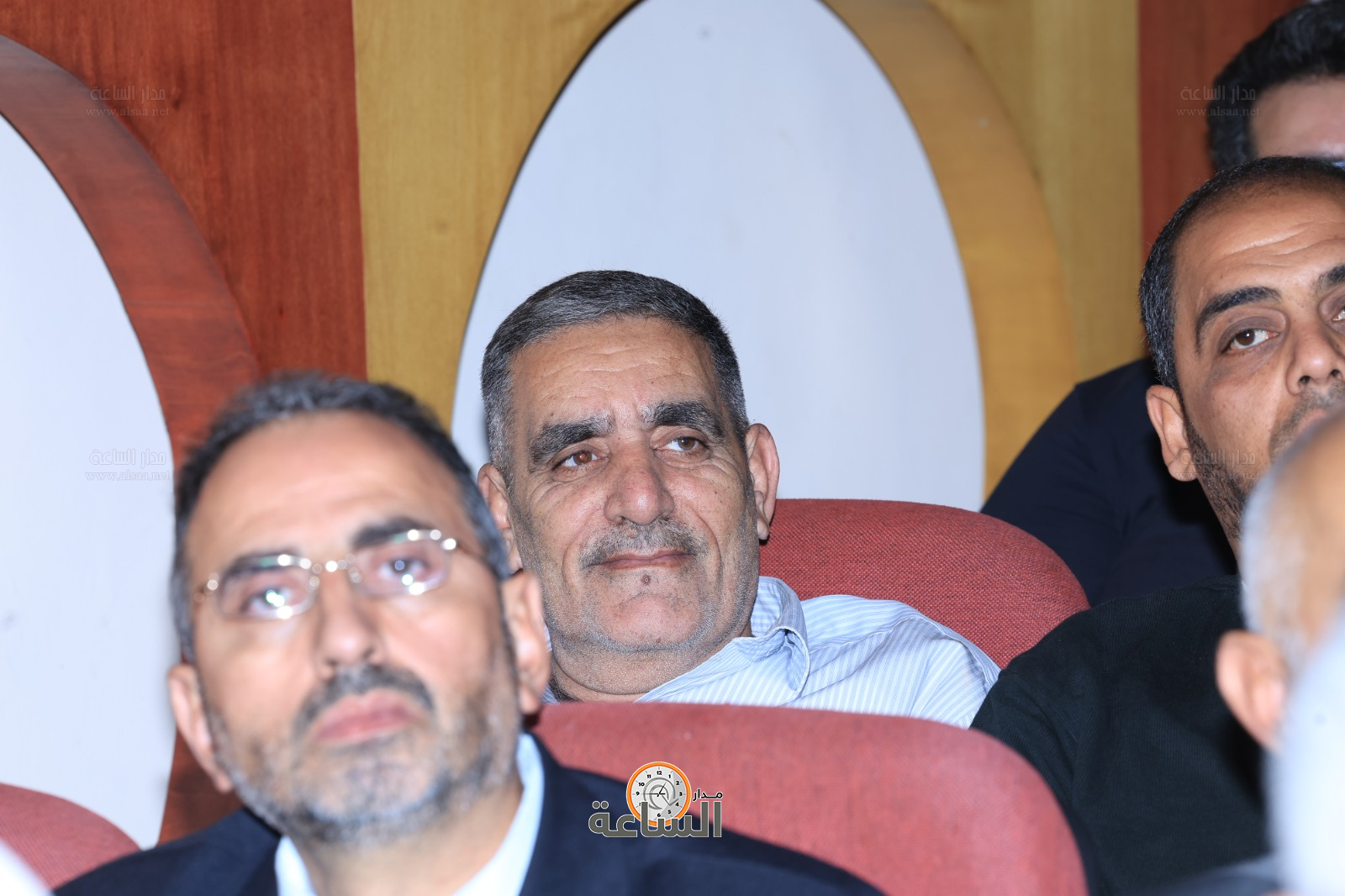 Madar Al-Saa Images 0.42195414919180385