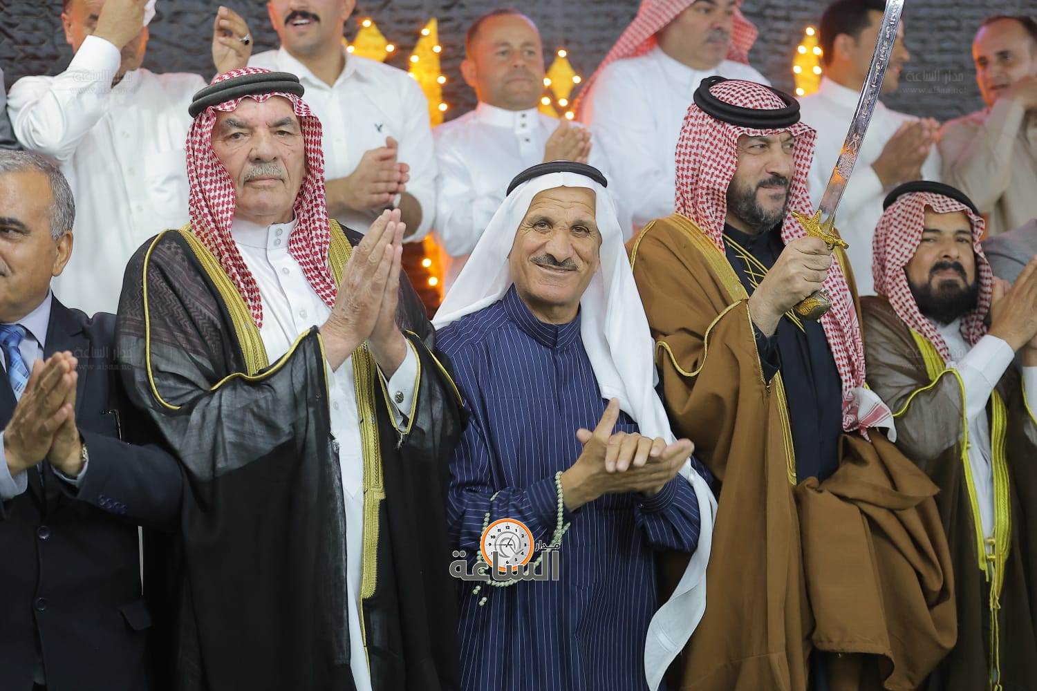 Madar Al-Saa Images 0.9146084905472779