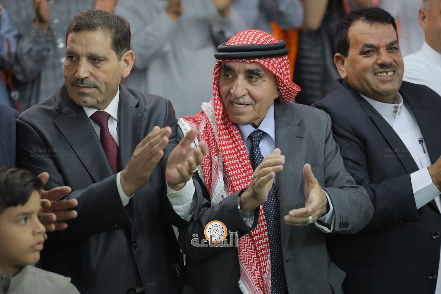 Madar Al-Saa Images 0.7839386069037915