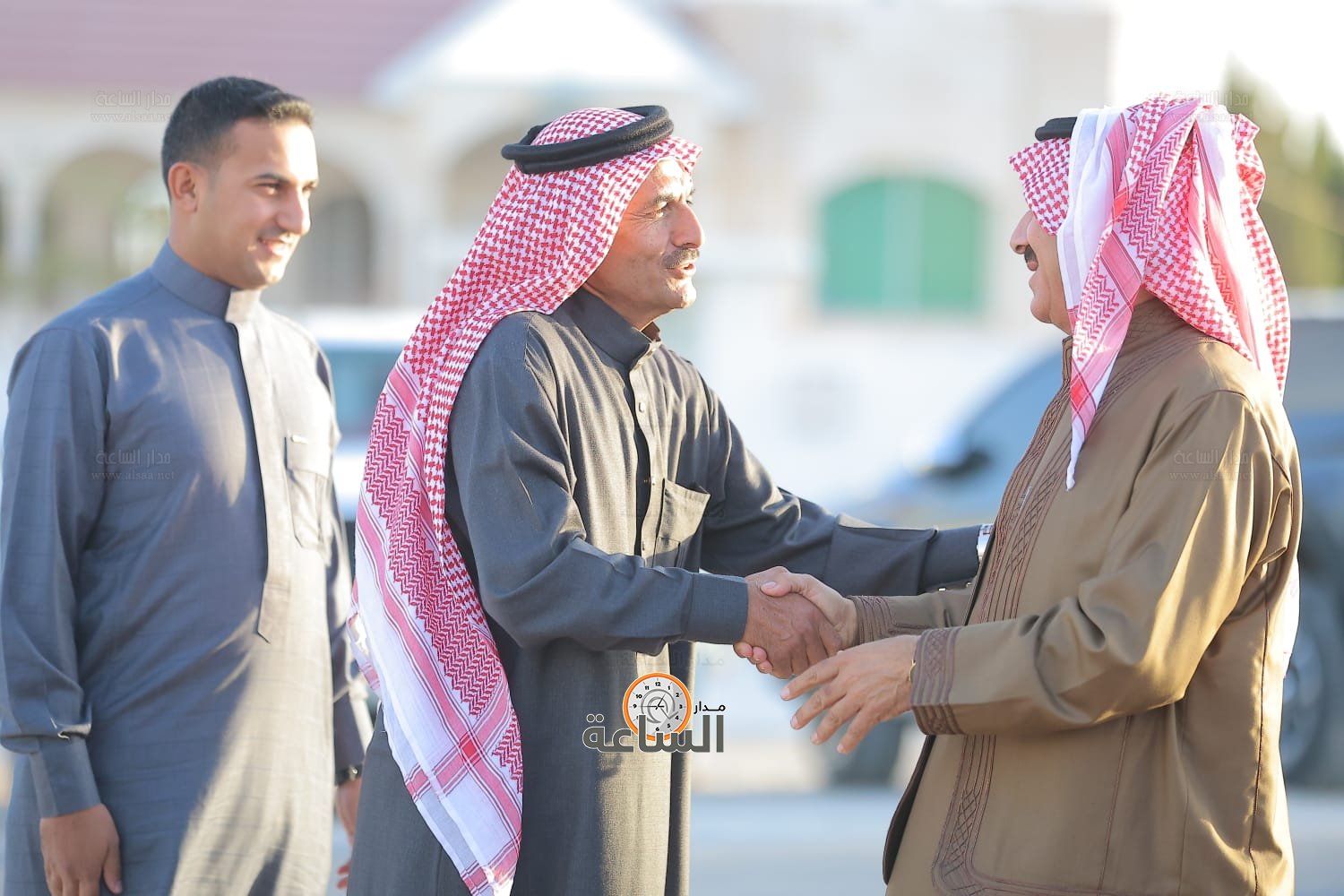 Madar Al-Saa Images 0.8246385366065776