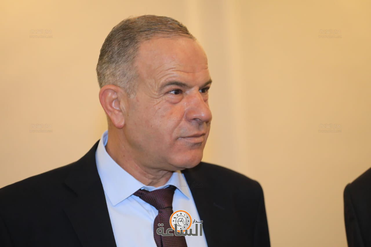 Madar Al-Saa Images 0.8898564321629471