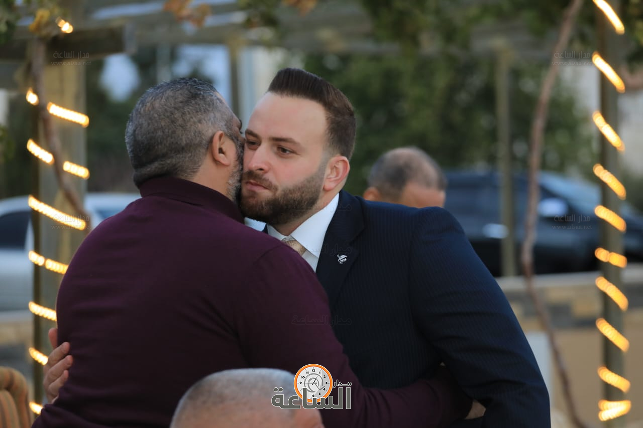 Madar Al-Saa Images 0.6421633220281396