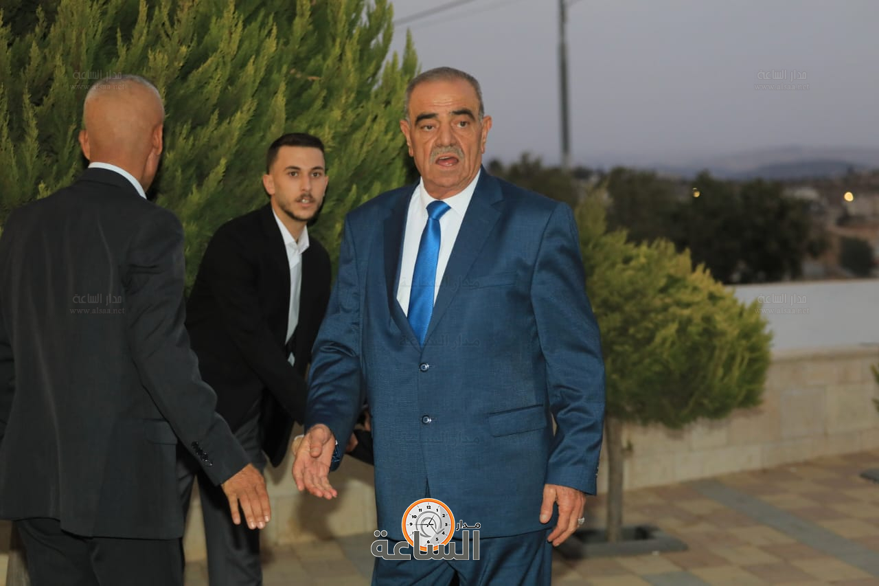 Madar Al-Saa Images 0.41094155881605443