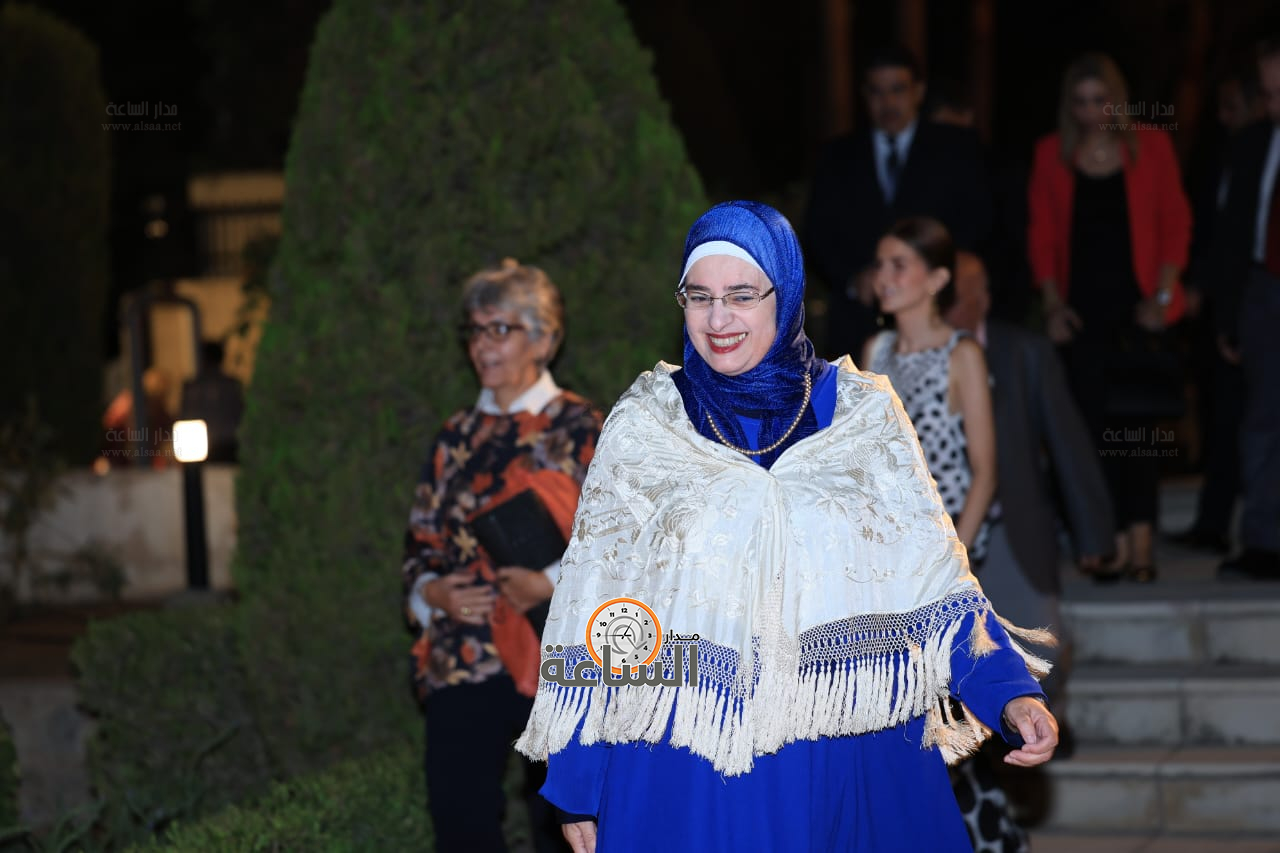 Madar Al-Saa Images 0.7218923714095744