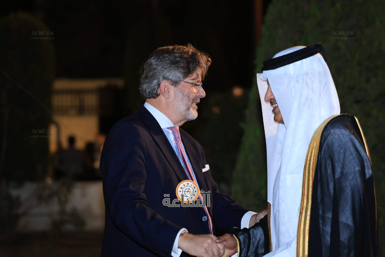 Madar Al-Saa Images 0.9007125341343952