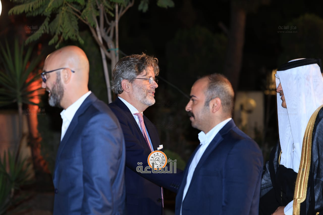 Madar Al-Saa Images 0.7727596248743673