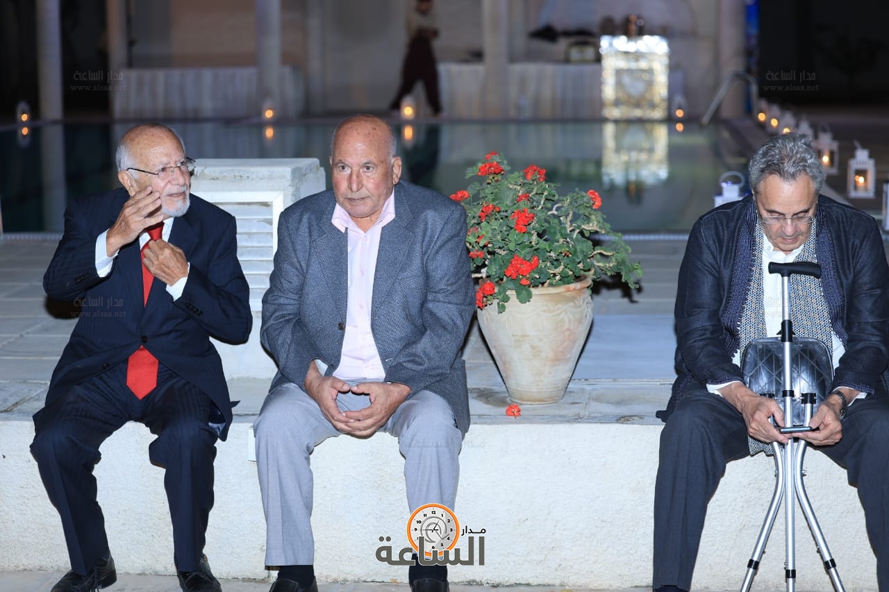 Madar Al-Saa Images 0.7289187978592658