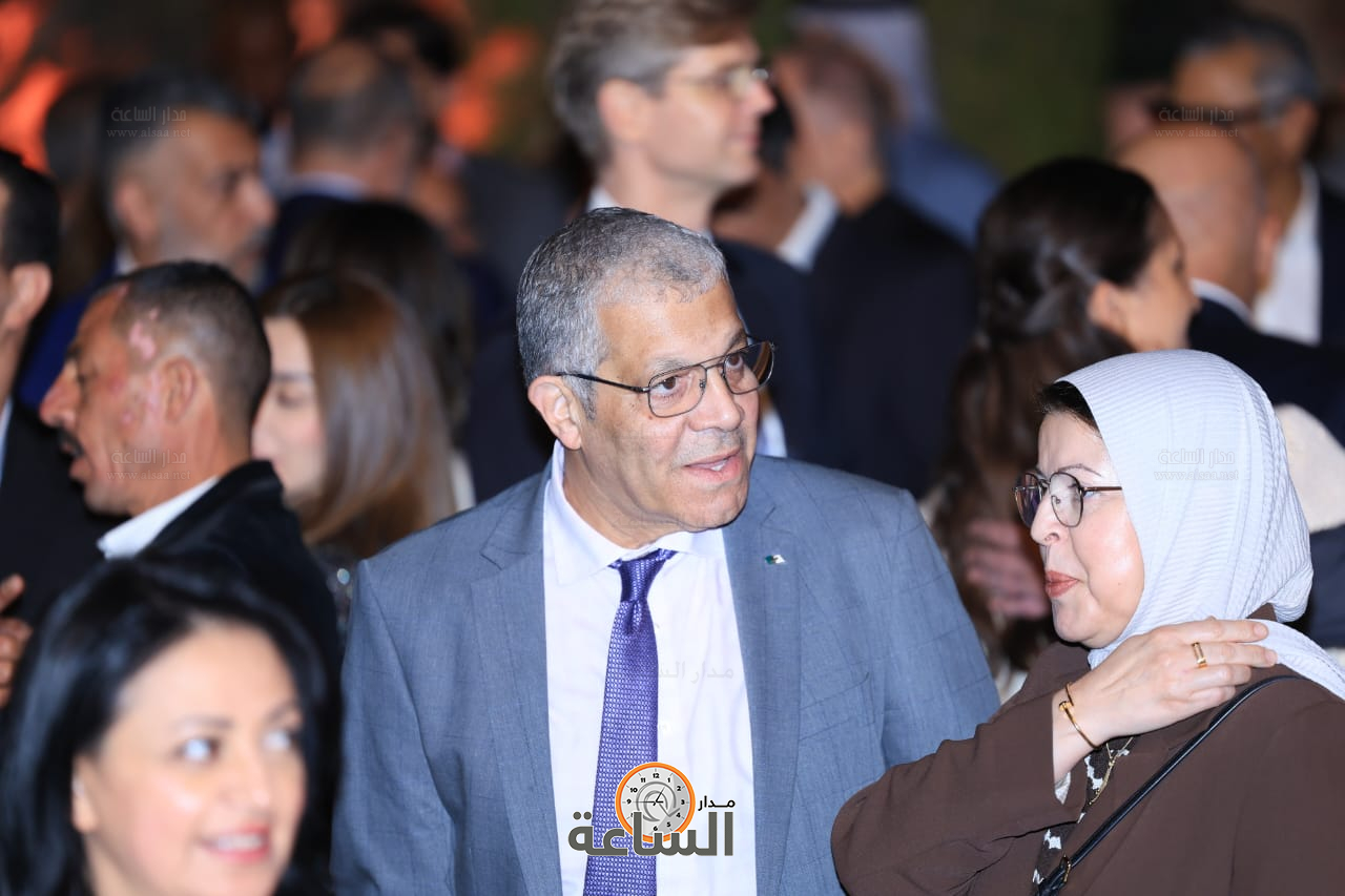 Madar Al-Saa Images 0.9975976032187358