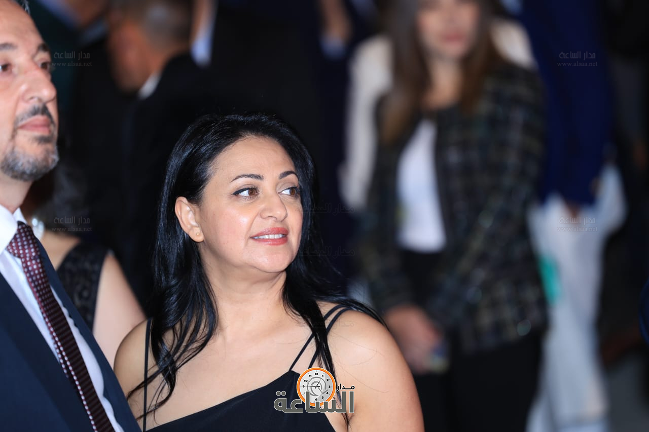 Madar Al-Saa Images 0.04115886140682534