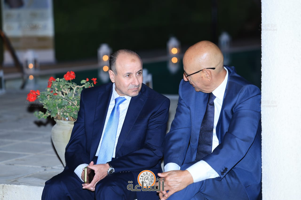 Madar Al-Saa Images 0.7039926434321427