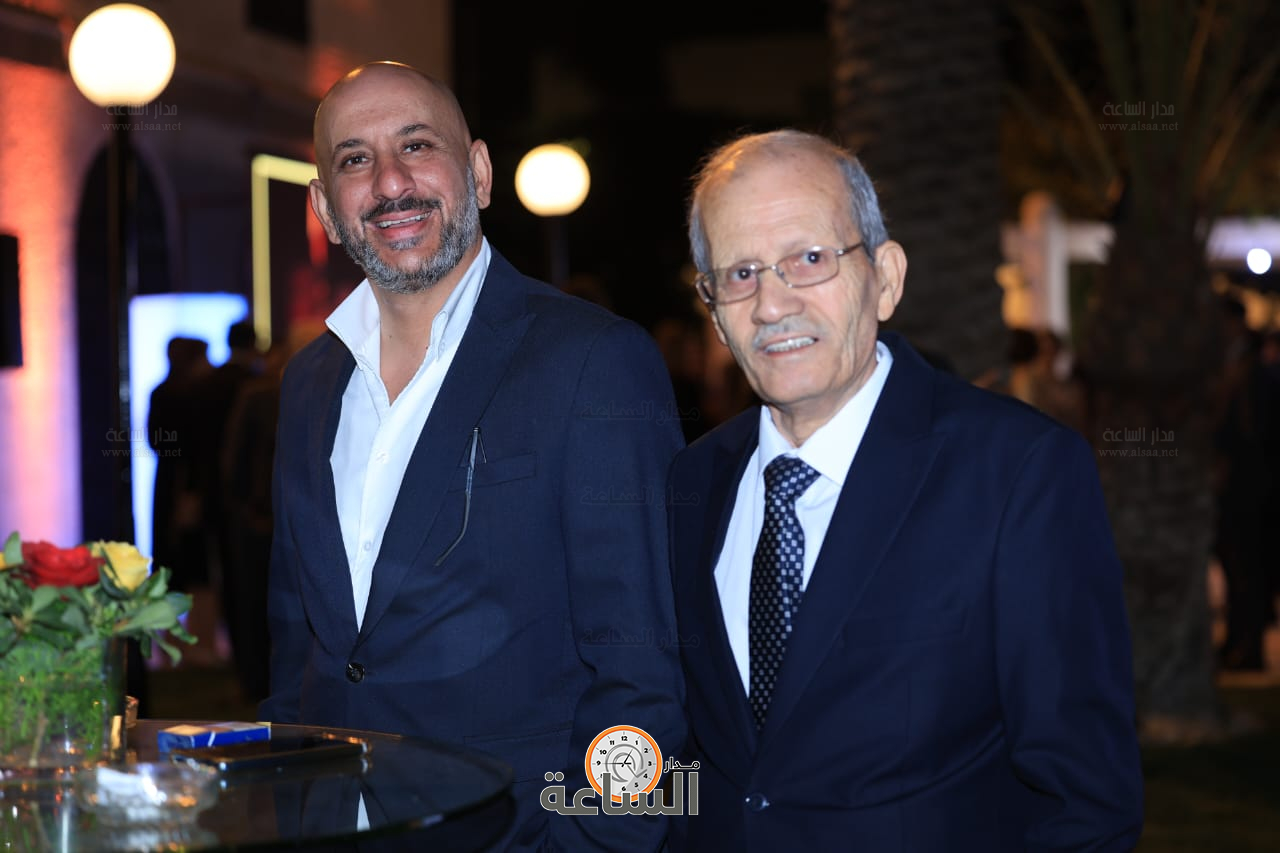 Madar Al-Saa Images 0.7450441967745827