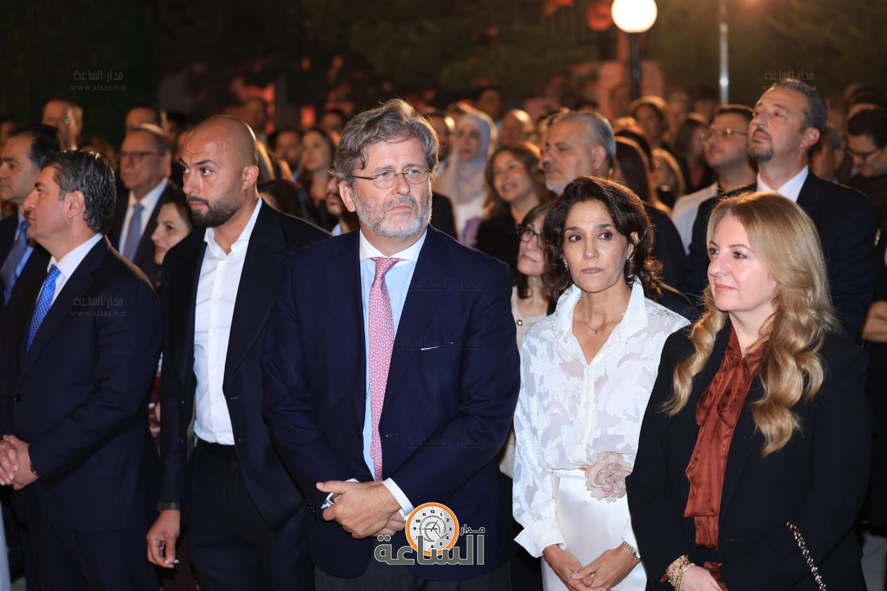 Madar Al-Saa Images 0.7958243530496487