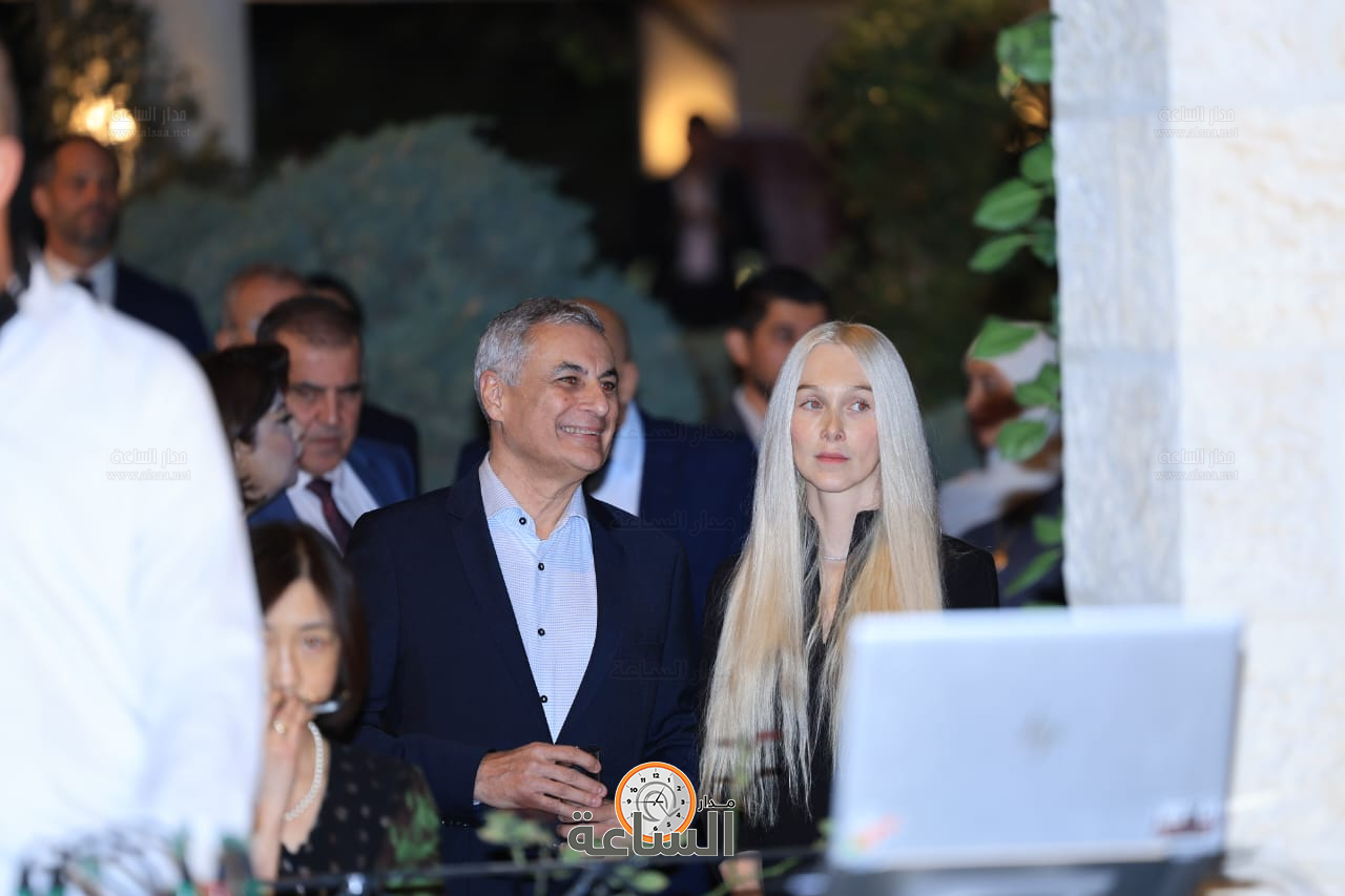 Madar Al-Saa Images 0.47883540118813783