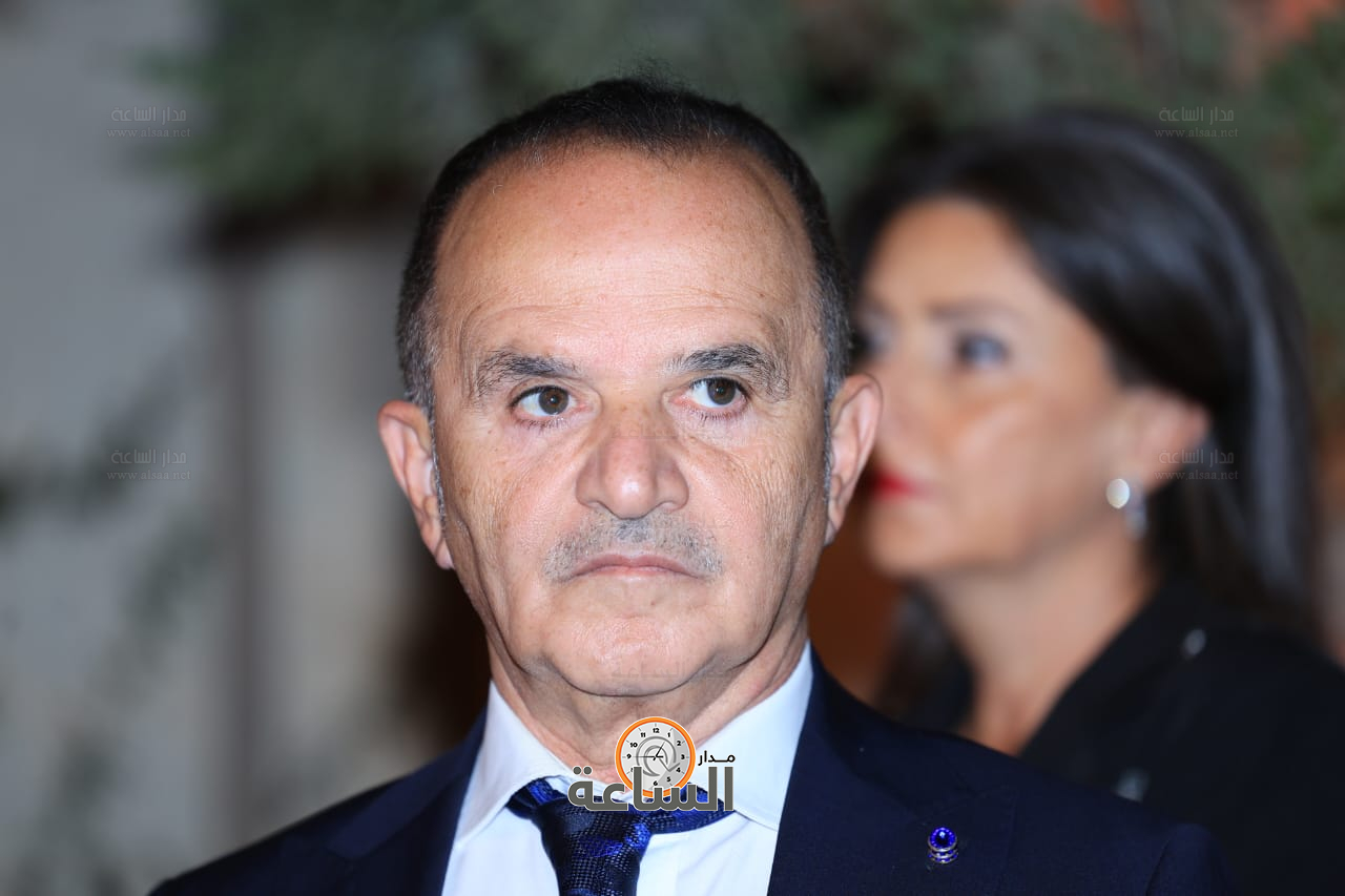 Madar Al-Saa Images 0.49351258147792676