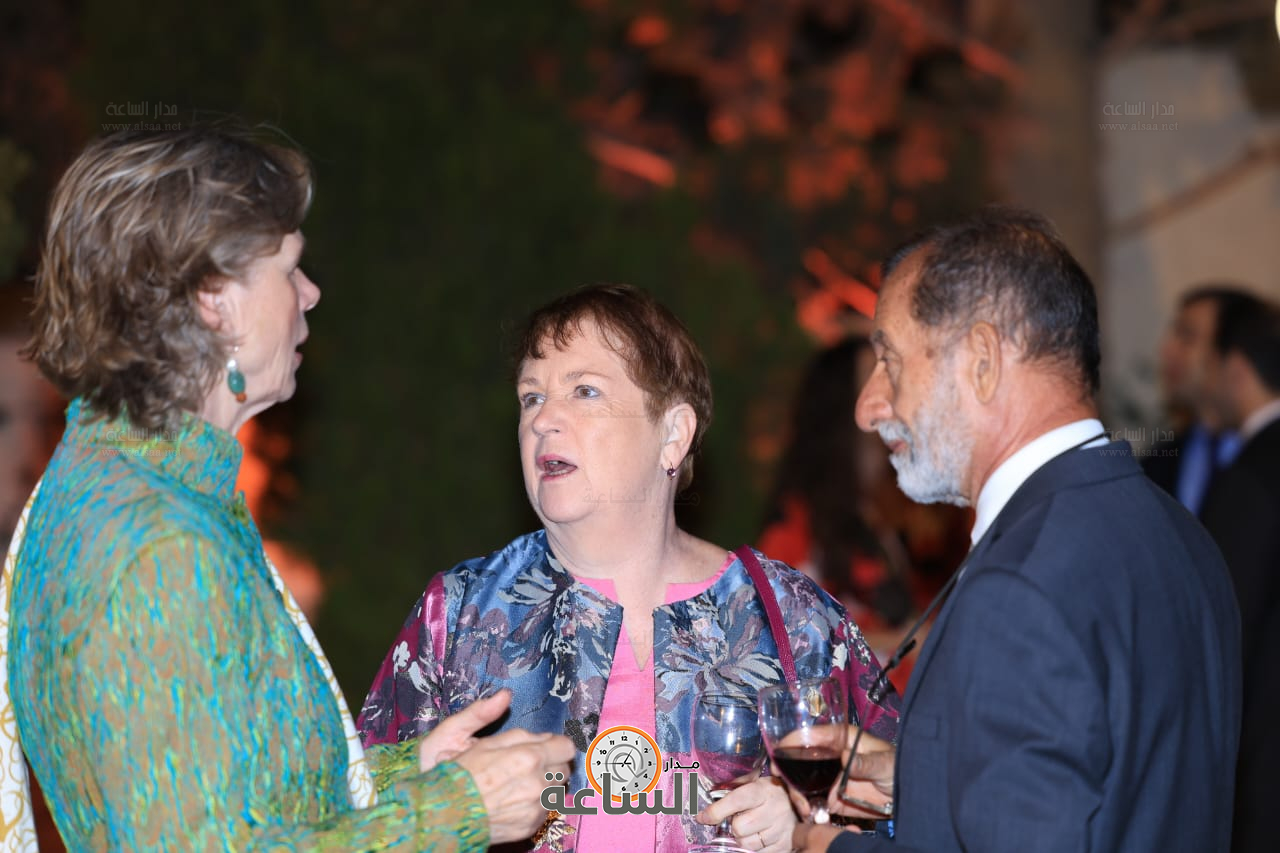 Madar Al-Saa Images 0.5149370078321658