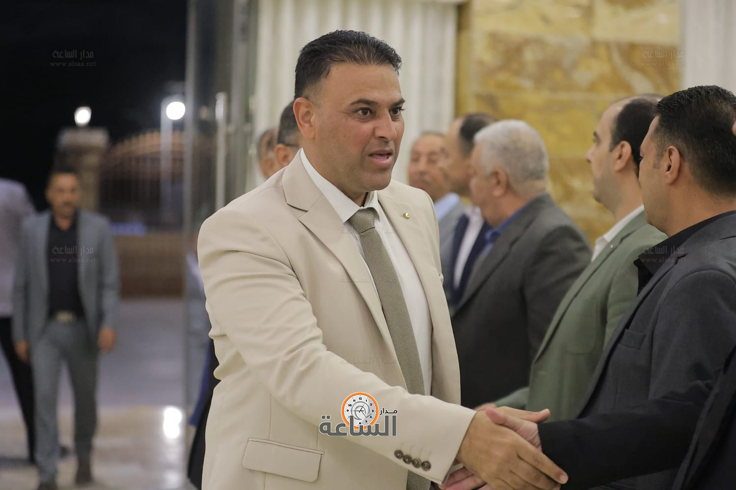 Madar Al-Saa Images 0.3852854733318223